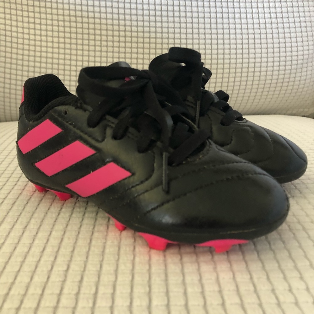 Adidas kids cleats pink black size 10